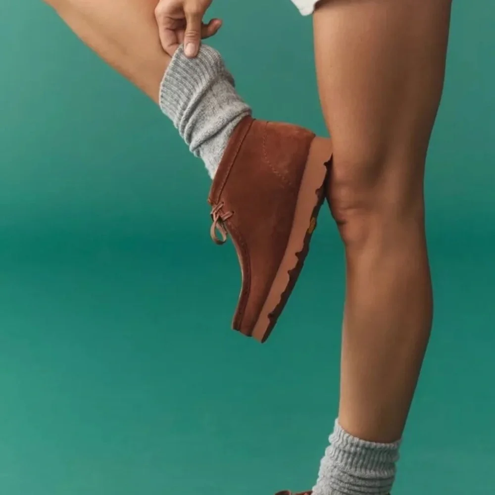 Anthropologie Clarks Wallabee Boots Mocha Bisque Suede Lace Up EVA Midsole - Picture 9 of 11